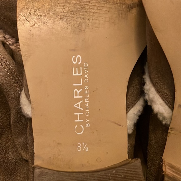 Over-the-knee taupe w/ fleece accents - Picture 4 of 5